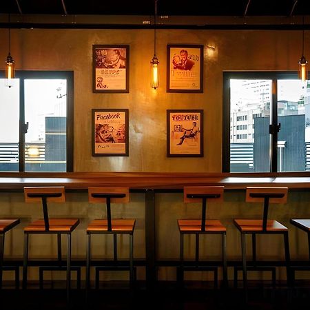 Episode 11 Hostel Sukhumvit Bangkok Exterior photo
