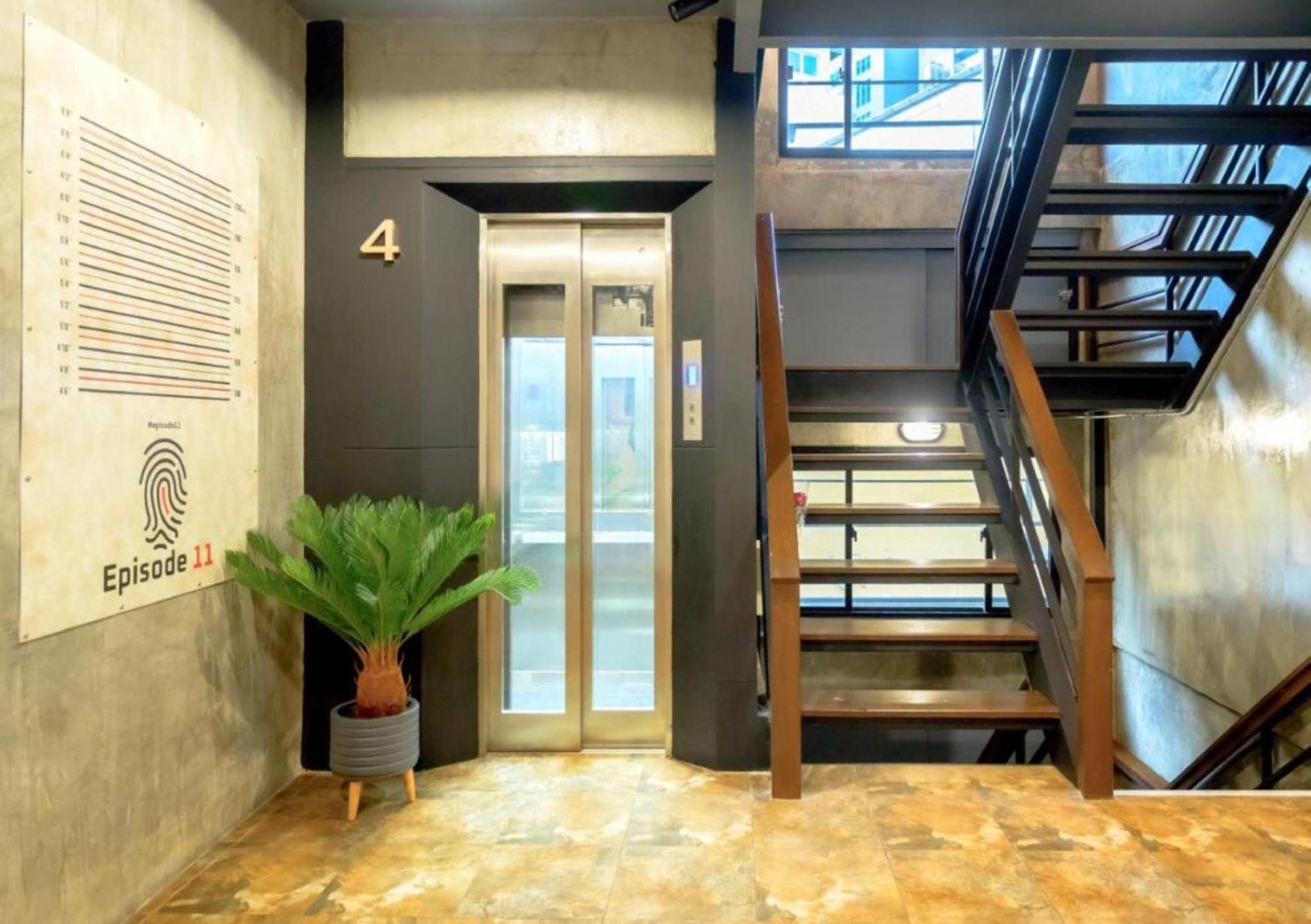Episode 11 Hostel Sukhumvit Bangkok Exterior photo